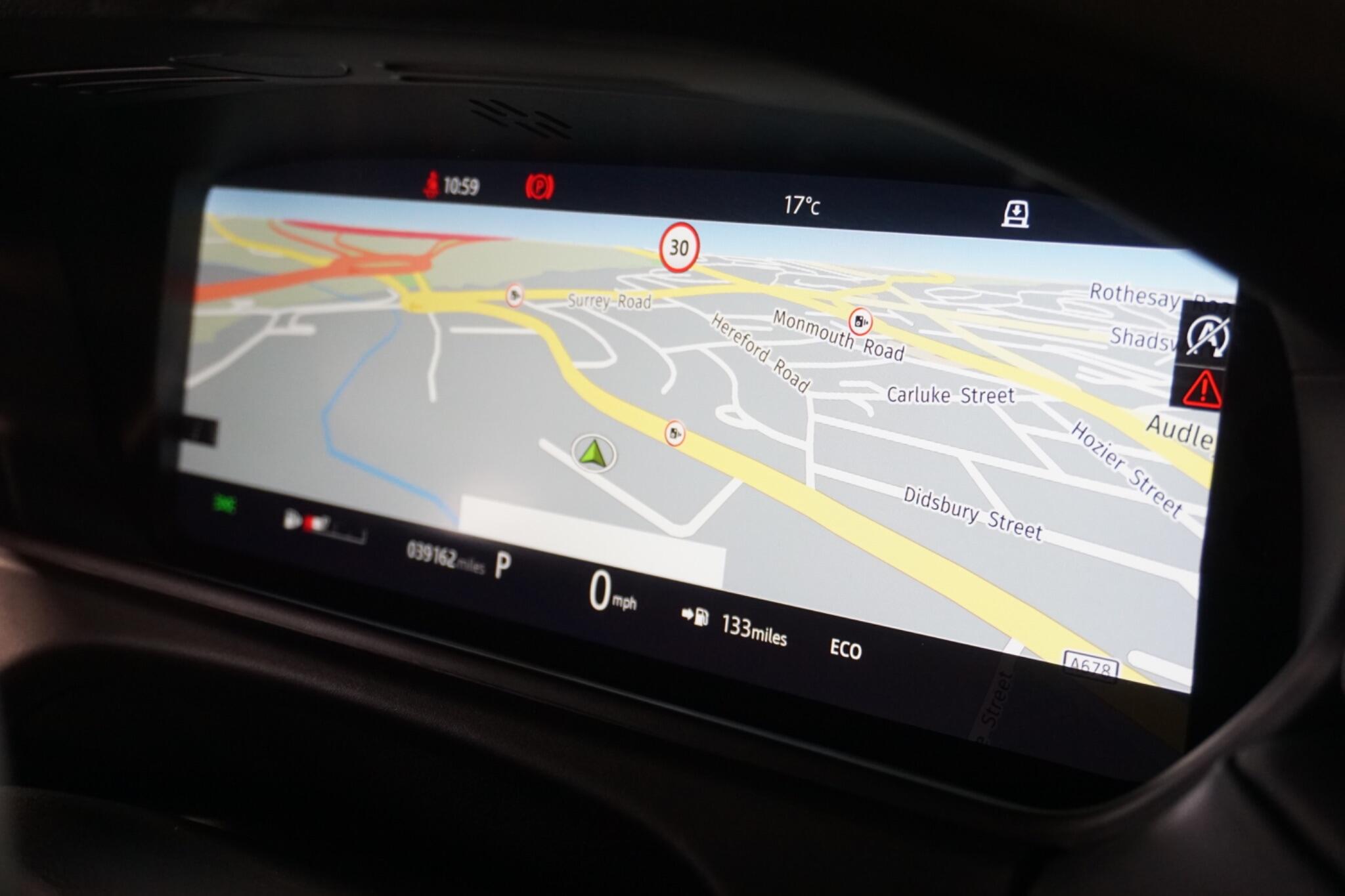 Land Rover Range Rover Velar 3.0 SD6 V6 R-Dynamic HSE SUV 5dr Diesel Auto 4WD Euro 6 (s/s) (300 ps)